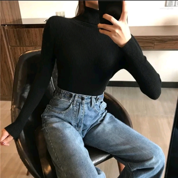 Black knit turtleneck - Picture 2 of 6